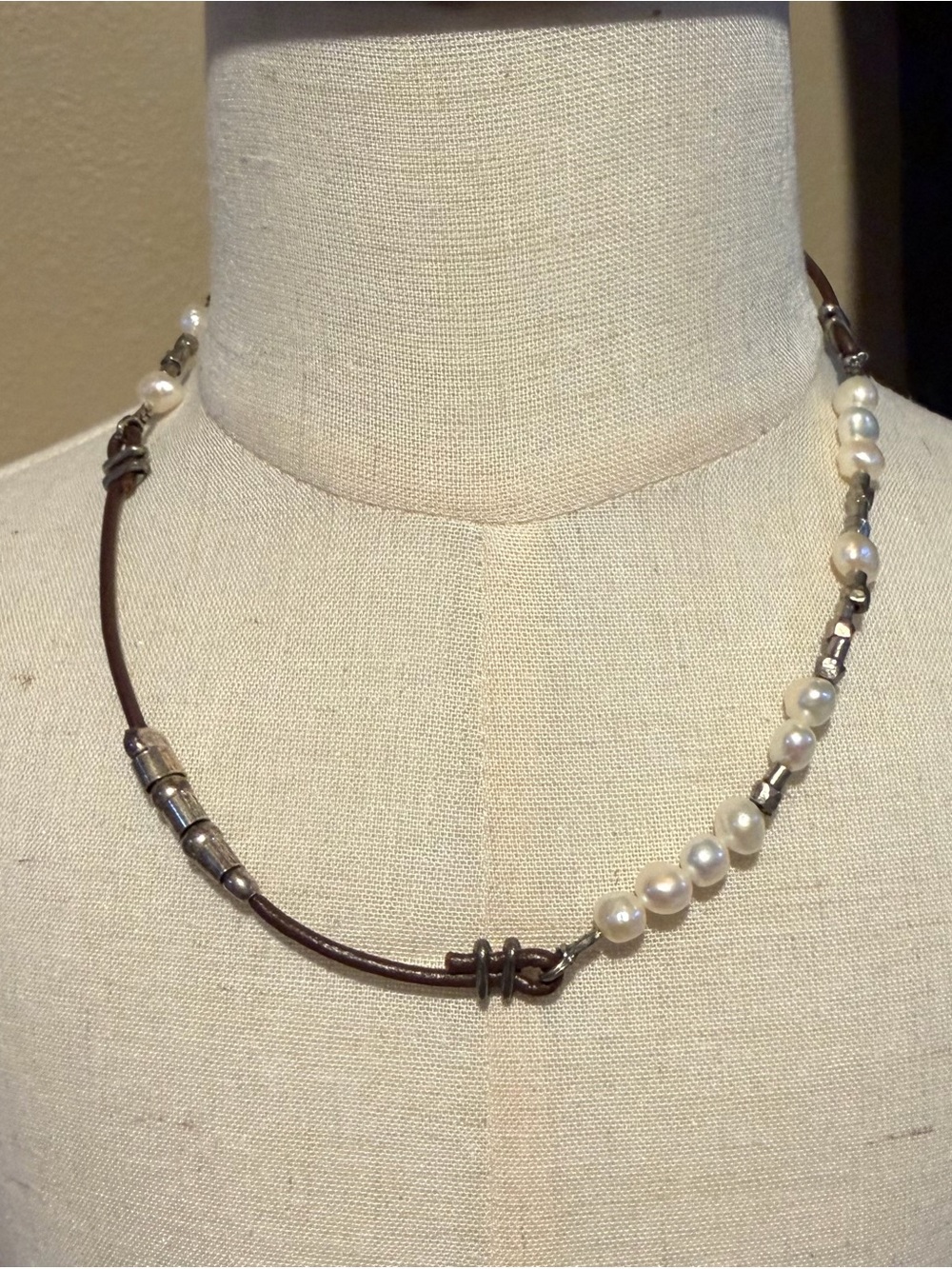 N1063 Retired Silpada leather & silver necklace